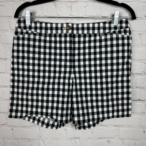 TALBOTS Black‎ & White Checked Shorts, 5" Inseam, "The Perfect Short", sz 4 - Picture 1 of 4